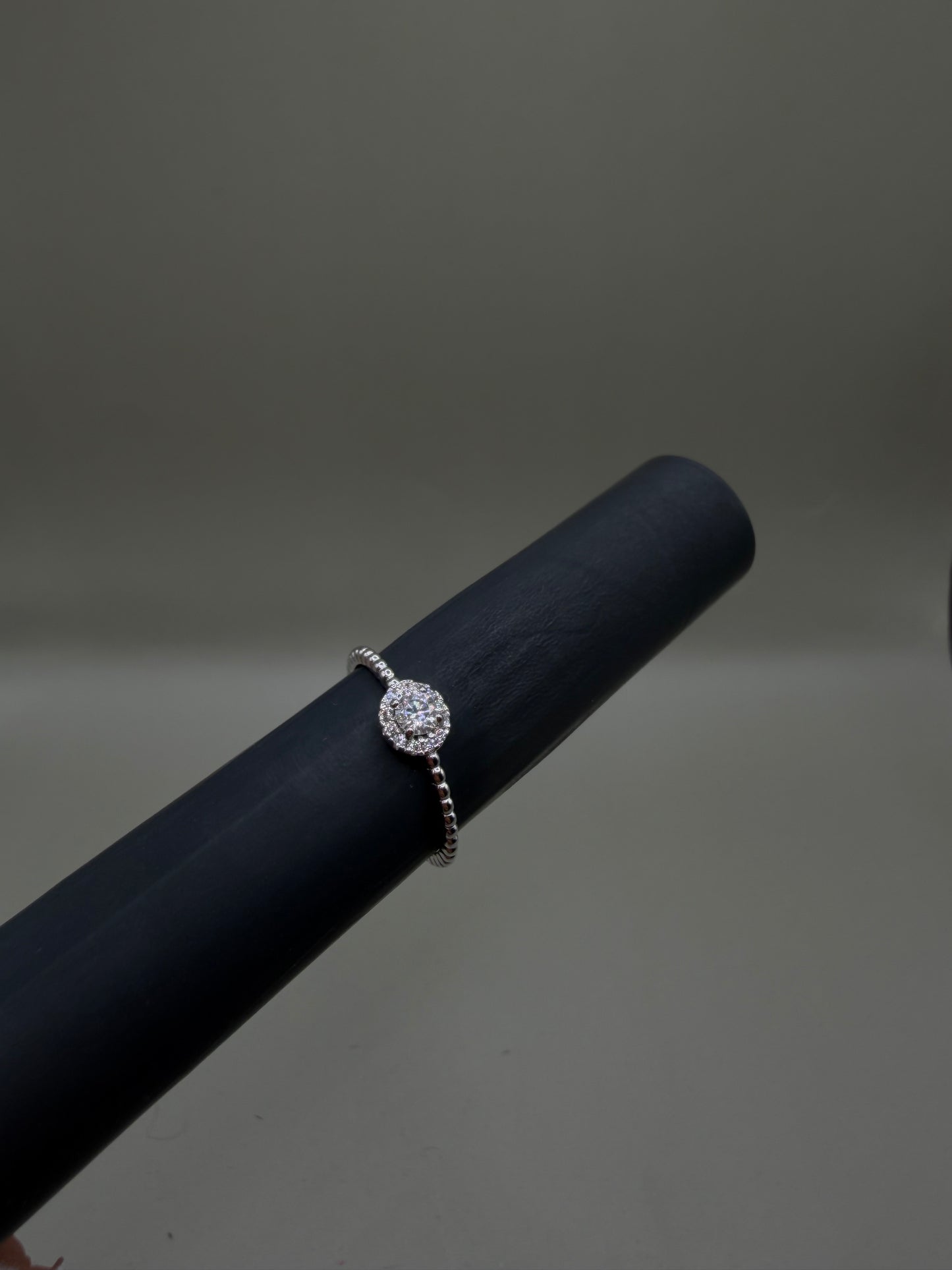 Moissanite Halo Ring – 925 Sterling Silver | Size 7 | Brilliant Round Cut