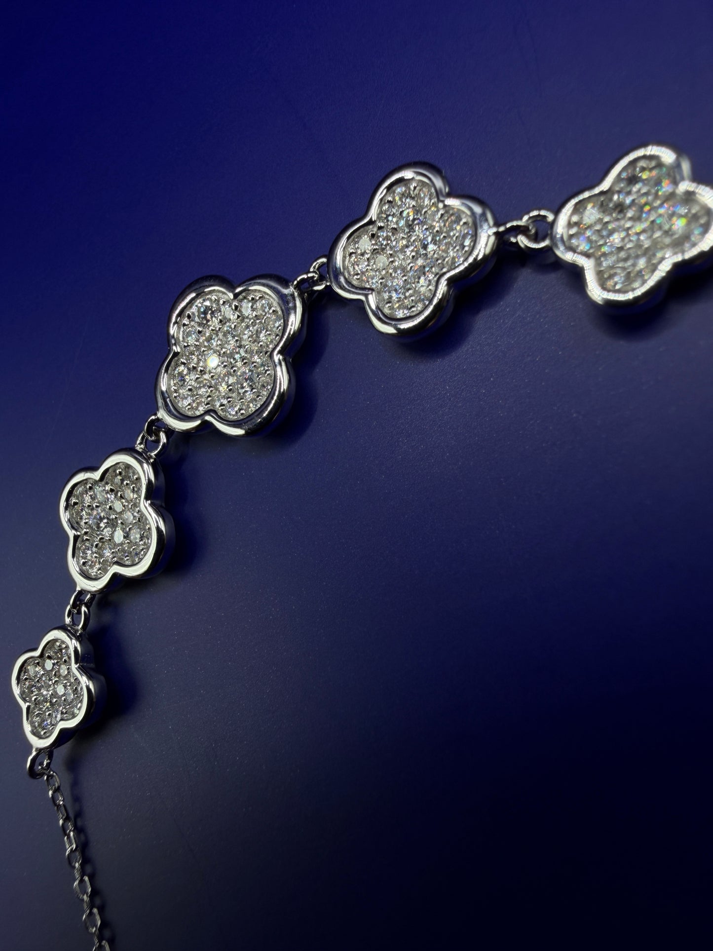 925 Sterling Silver Moissanite Clover Bracelet – Iced Clover Style | Sizes 7–8