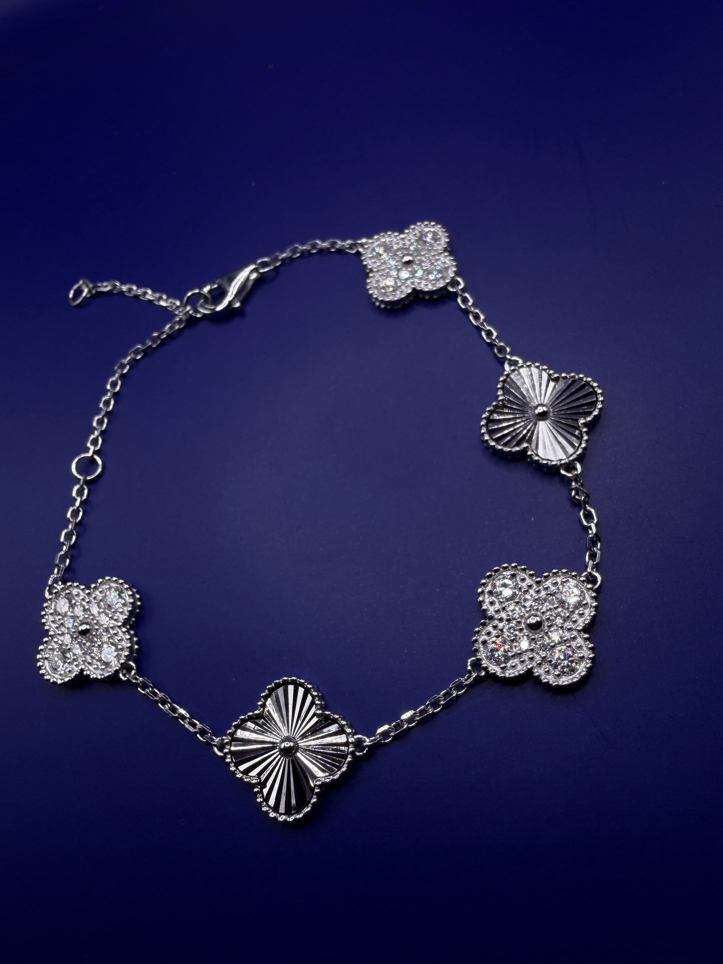 925 Sterling Silver Moissanite Clover Bracelet – Silver Clover Style | Size 6–7-8