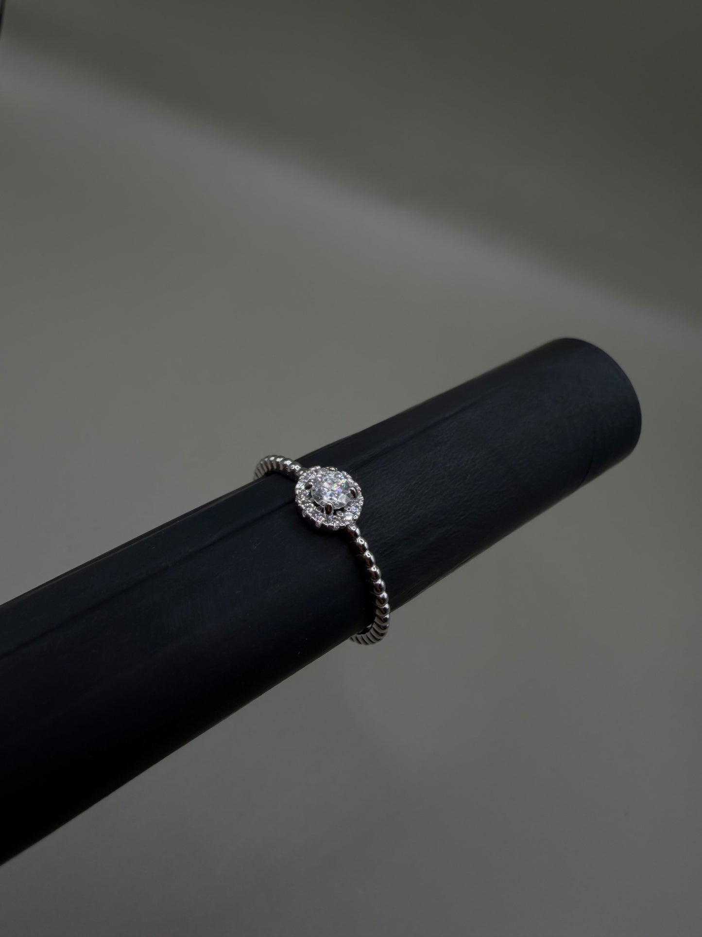 Moissanite Halo Ring – 925 Sterling Silver | Size 7 | Brilliant Round Cut