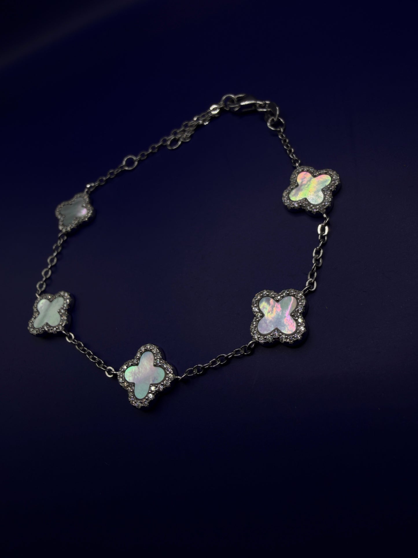 925 Sterling Silver Moissanite Clover Bracelet – White Opal Style | Sizes 6–7-8